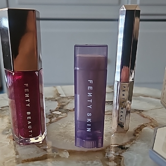 Fenty Beauty BUNDLE!!! - Picture 3 of 6
